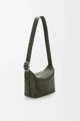 Mellomstor Loop Hobo i smidig, kornet kalveskinn