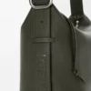 Mellomstor Loop Hobo i smidig, kornet kalveskinn Mellomstor Loop Hobo i smidig, kornet kalveskinn