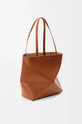 Mellomstor Puzzle Fold-tote-veske i skinnende kalveskinn
