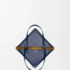 Mellomstor Puzzle Fold-tote-veske i skinnende kalveskinn