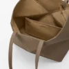 Middels horisontal Puzzle Fold-tote-veske i mykt, kornet kalveskinn