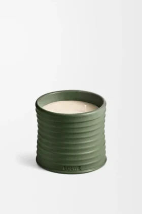 Middels stor duftlys med Scent of Marihuana Middels stor duftlys med Scent of Marihuana