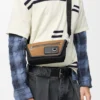 Mini Flex Messenger i lerret og semsket skinn Mini Flex Messenger i lerret og semsket skinn