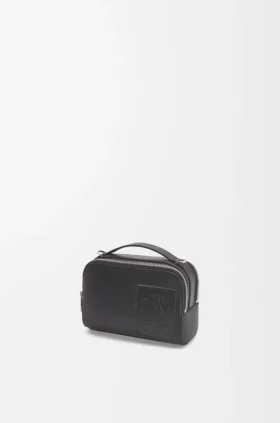 Mini-kamera-crossbody-veske i satengkalveskinn