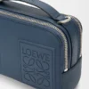 Mini-kamera-crossbody-veske i satengkalveskinn Mini-kamera-crossbody-veske i satengkalveskinn