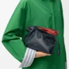Mini-lagdelt Flamenco-clutch i nappa-kalveskinn