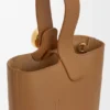 Mini Pebble Bucket-veske i glatt kalveskinn Mini Pebble Bucket-veske i glatt kalveskinn