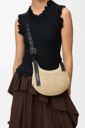 Mini Punch Hole Hobo i raffia og kalveskinn