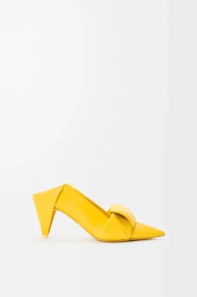 Origami Con-pumps med klaff bak i lammeskinn