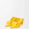 Origami Con-pumps med klaff bak i lammeskinn Origami Con-pumps med klaff bak i lammeskinn