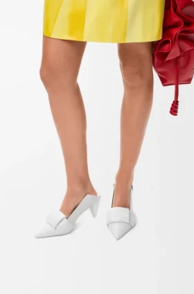 Origami-pumps med klaff bak i lammeskinn