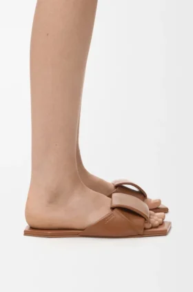 Origami-sandaler i lammeskinn