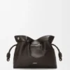 Panta Medium Flamenco-clutch i skinnende kalveskinn