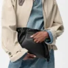 Panta Medium Flamenco-clutch i skinnende kalveskinn