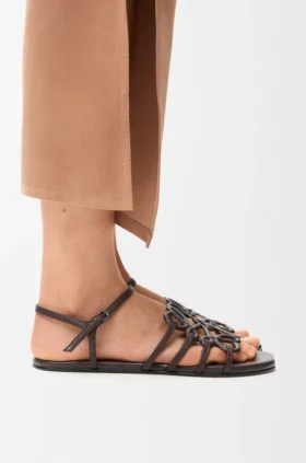 Petal-anagram-sandal i kalveskinn