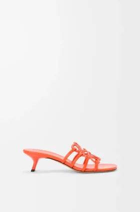 «Petal Anagram»-sandaler i mykt kalveskinn