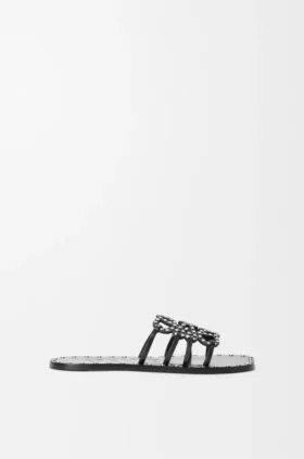 Petal Anagram-sandaler i vegetabilsk garvet kalveskinn og metalliske nitter