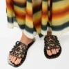 Petal Anagram-sandaler i vegetabilsk garvet kalveskinn og metalliske nitter