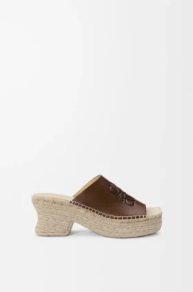Petal-espadrille-sandaler med plattform i vegetabilsk garvet kalveskinn