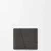 Puzzle-lommebok med to folder i mykt, kornet kalveskinn