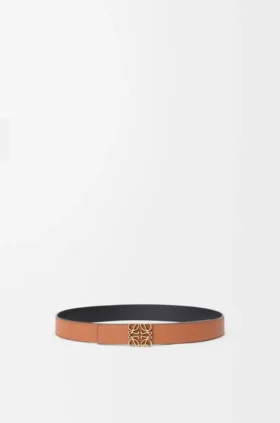 Reversible Anagram belt in smooth calfskin and soft, grainy calfskin