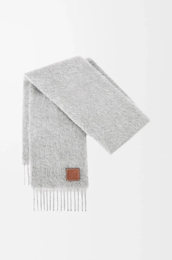 Skjerf i mohair og ull Skjerf i mohair og ull