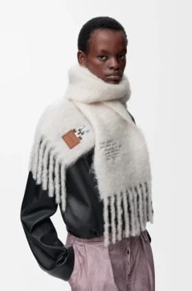 Skjerf i mohair- og ullblanding