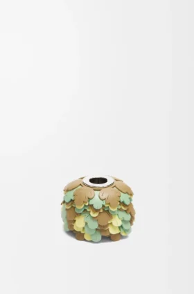 «Small Leaves»-smykke i kalveskinn