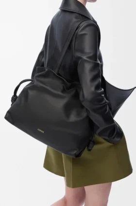 Stor Flamenco-clutch i nappa-kalveskinn