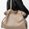 Stor Flamenco-clutch i nappa-kalveskinn