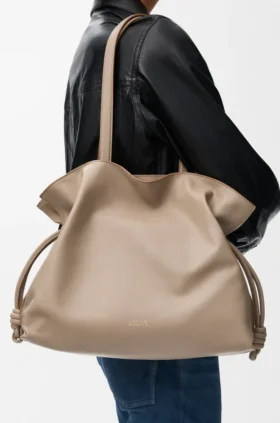 Stor Flamenco-clutch i nappa-kalveskinn