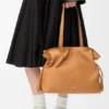 Stor Flamenco-clutch i nappa-kalveskinn