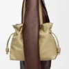 Stor Flamenco-clutch i nappa-kalveskinn