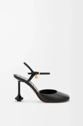 Toy Pumps med ankelstropper i lammeskinn