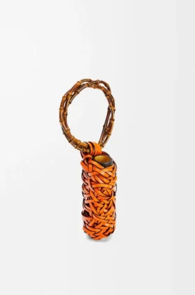 Woven nest vase i kalveskinn og bambus